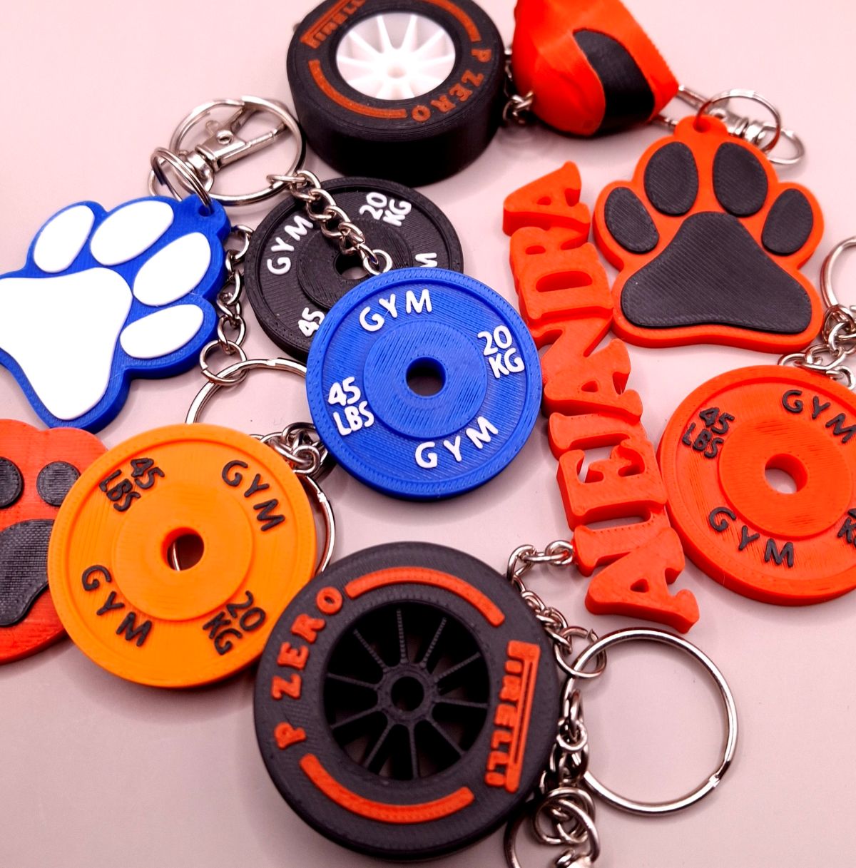 Llaveros echos por impresión 3D.